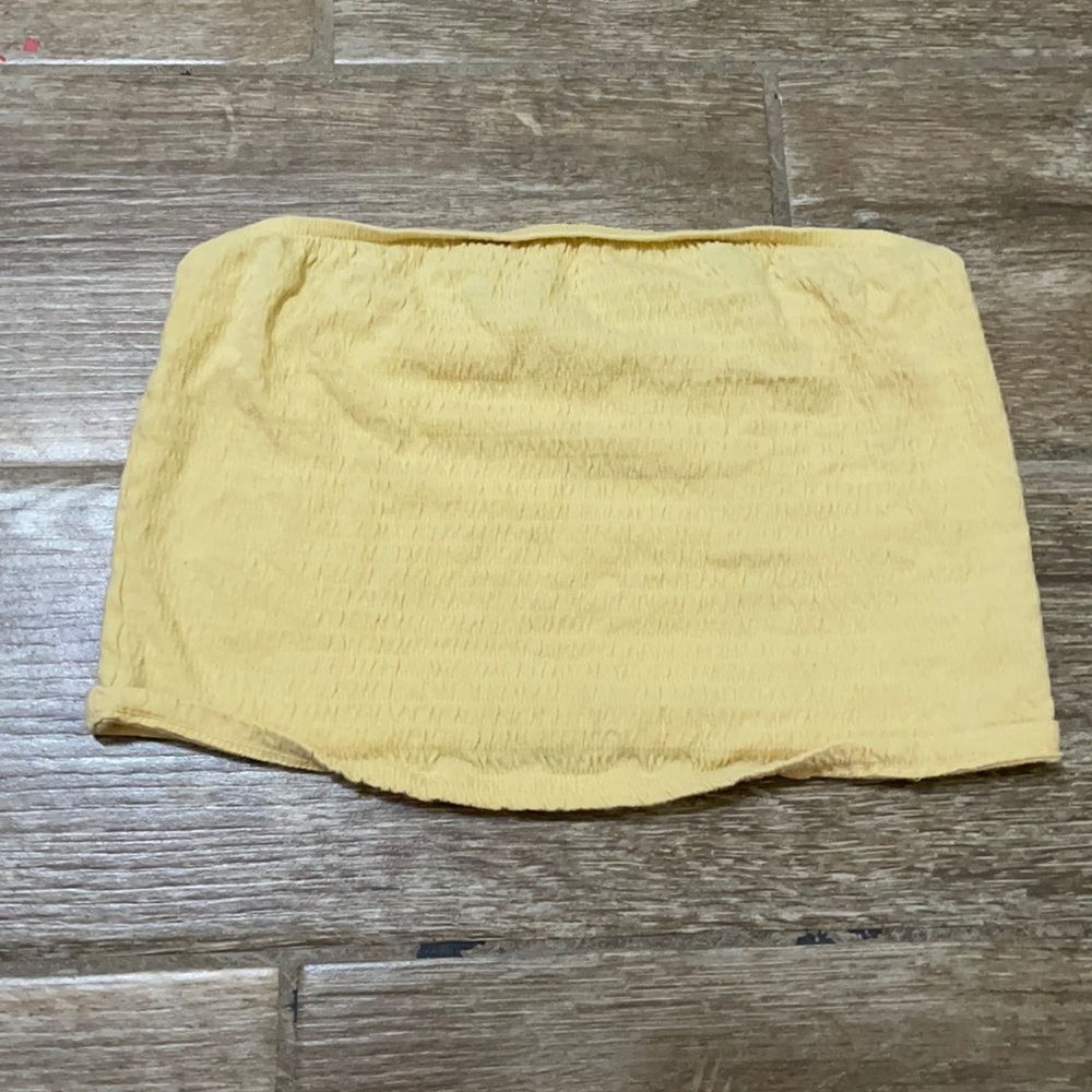 Cute yellow tube top